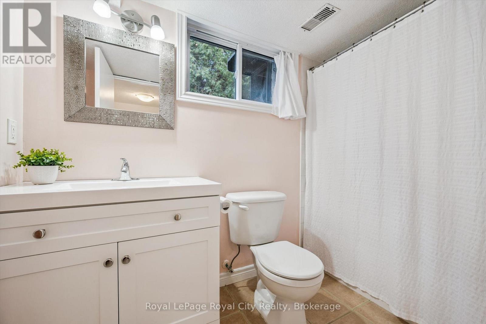 107 Westmount Road, Guelph, Ontario N1H 5J2 - Photo 35 - X12641352