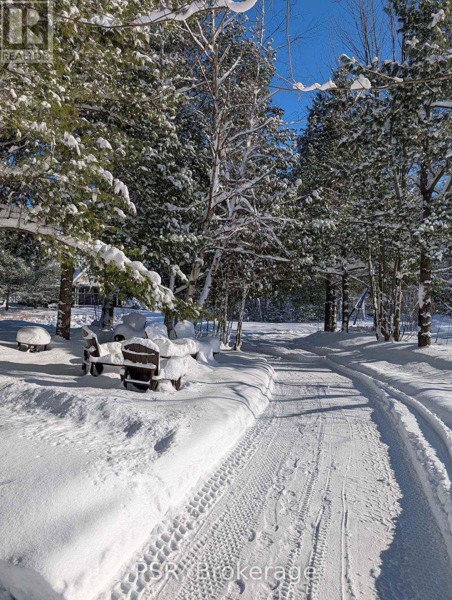 14 - 304 Emerald Hill, Seguin, Ontario P0H 1H0 - Photo 2 - X12641370