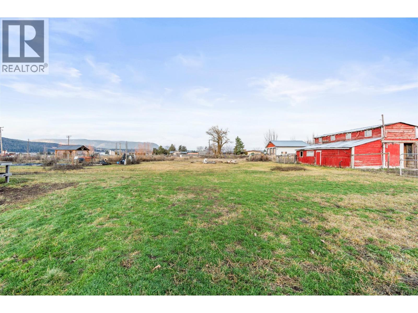 1978 Pleasant Valley Road, Spallumcheen, British Columbia  V4Y 0T7 - Photo 37 - 10371260