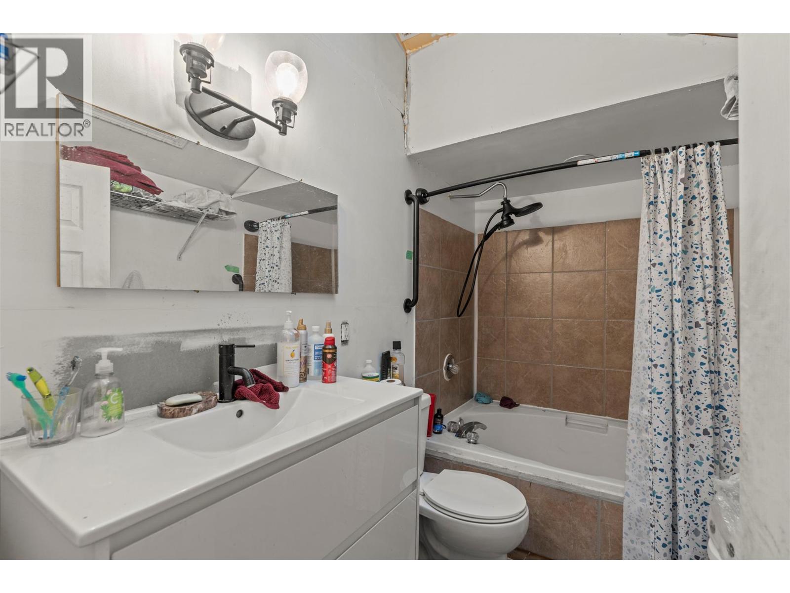 1978 Pleasant Valley Road, Spallumcheen, British Columbia  V4Y 0T7 - Photo 30 - 10371260