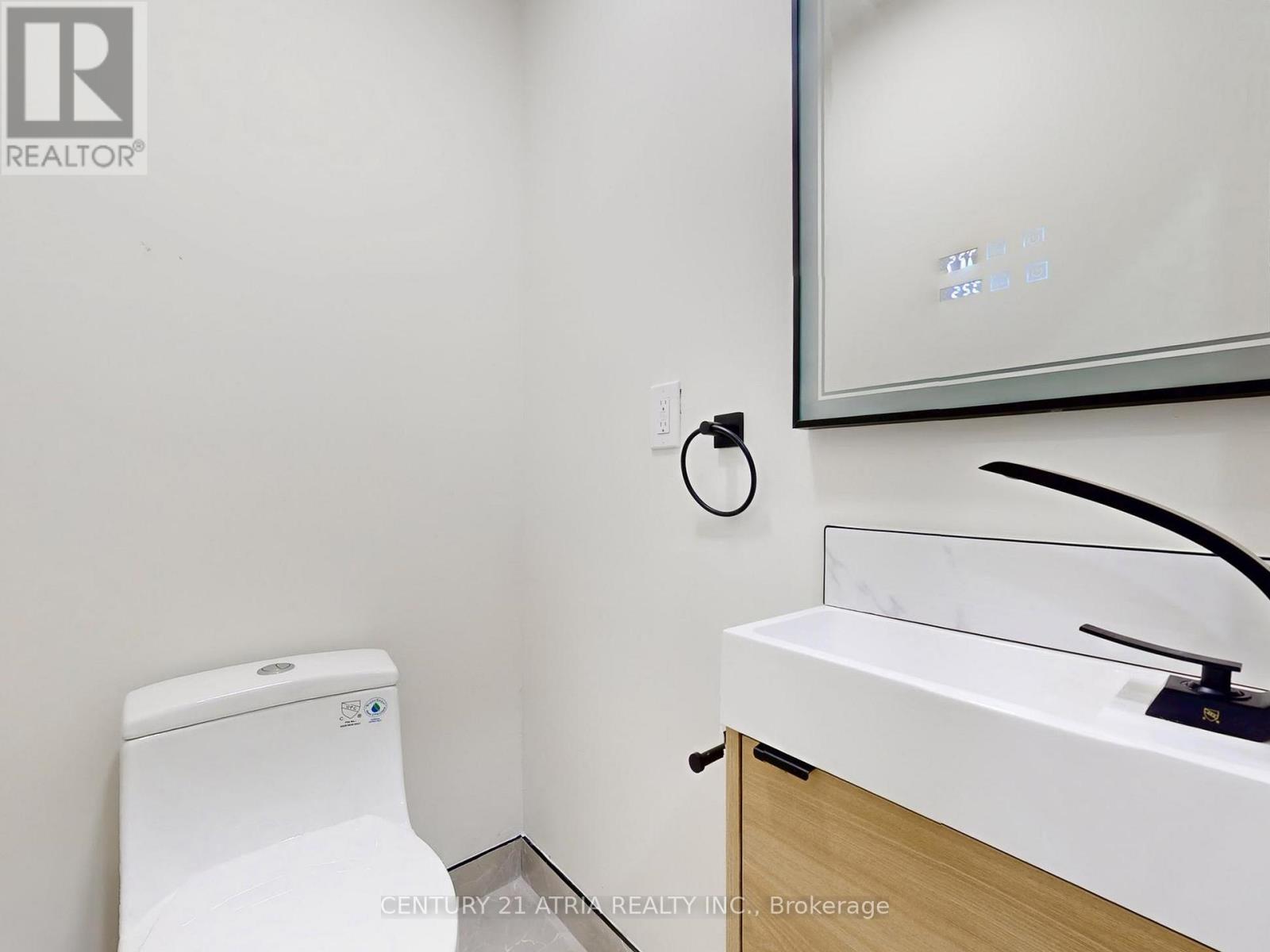 57 Saddle Ridge Drive, Toronto, Ontario  M4A 1Z6 - Photo 10 - C12641170