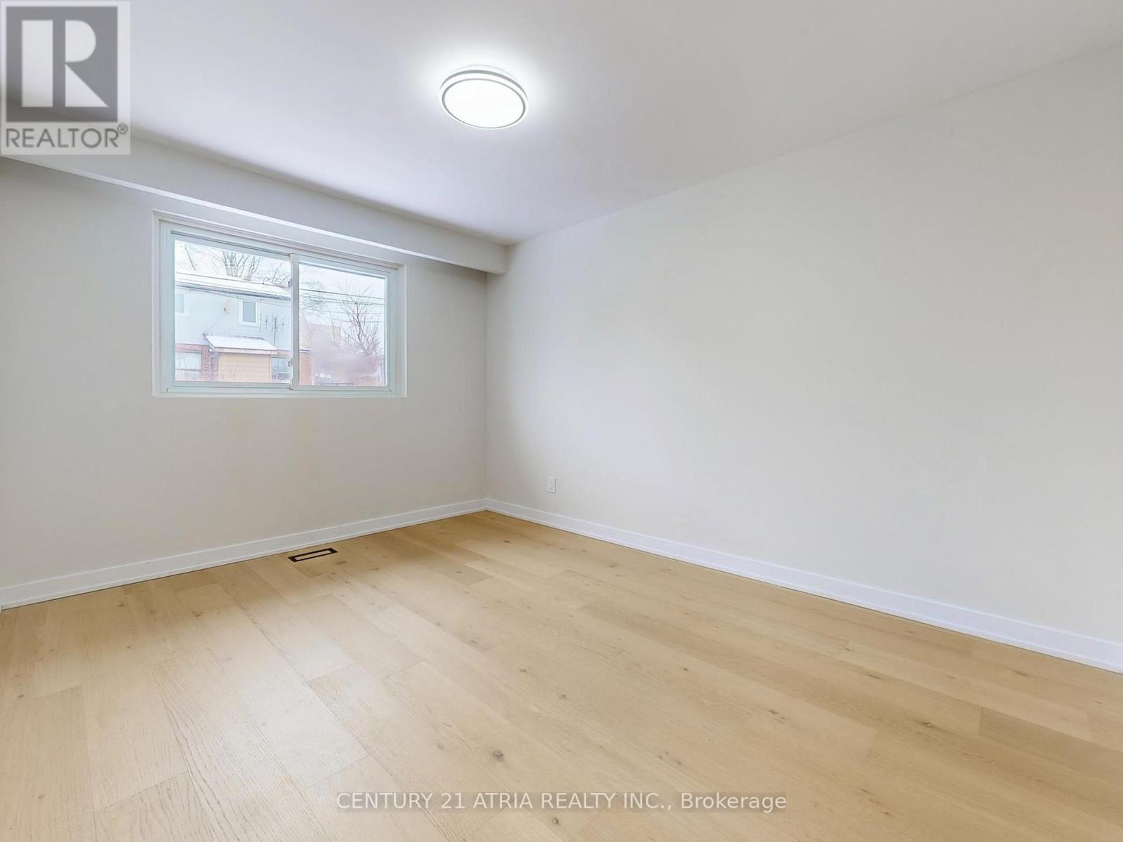 57 Saddle Ridge Drive, Toronto, Ontario  M4A 1Z6 - Photo 11 - C12641170