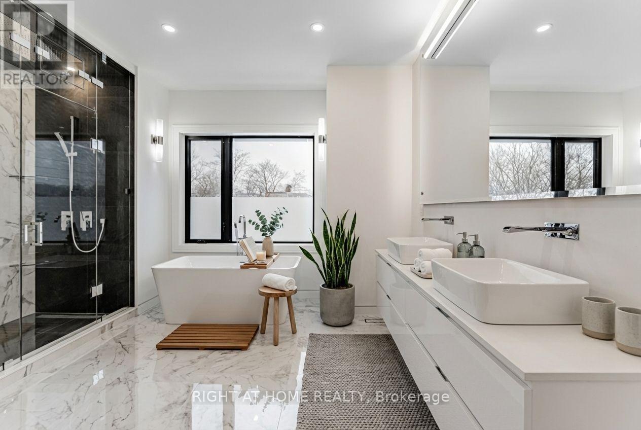 677 Huron Street, Toronto, Ontario  M5R 2R8 - Photo 9 - C12412850