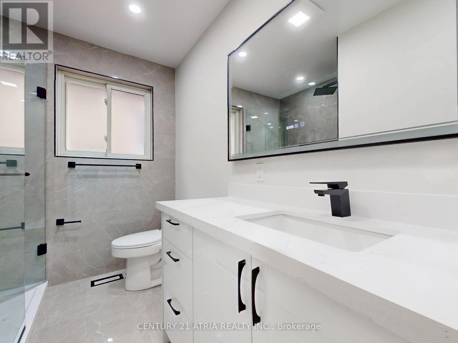 57 Saddle Ridge Drive, Toronto, Ontario  M4A 1Z6 - Photo 17 - C12641170