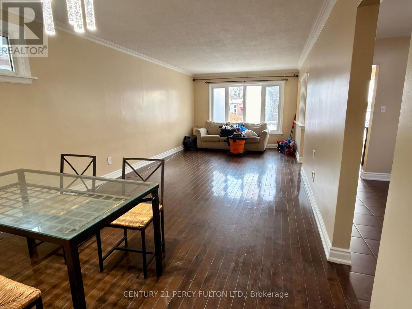 Upper - 24 Chestermere Boulevard, Toronto, Ontario  M1J 2X7 - Photo 6 - E12613010