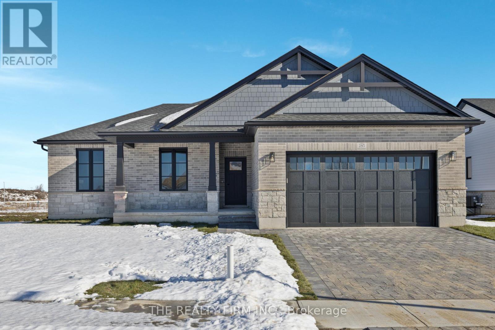 289 KING STREET, Southwest Middlesex, Ontario