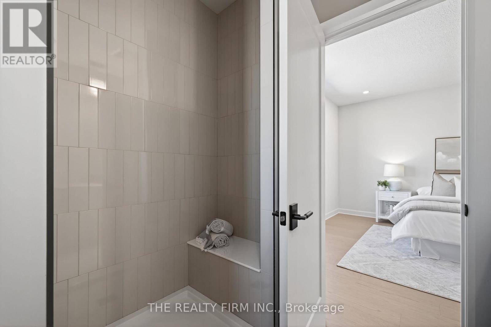 289 King Street, Southwest Middlesex, Ontario  N0L 1M0 - Photo 26 - X12641332