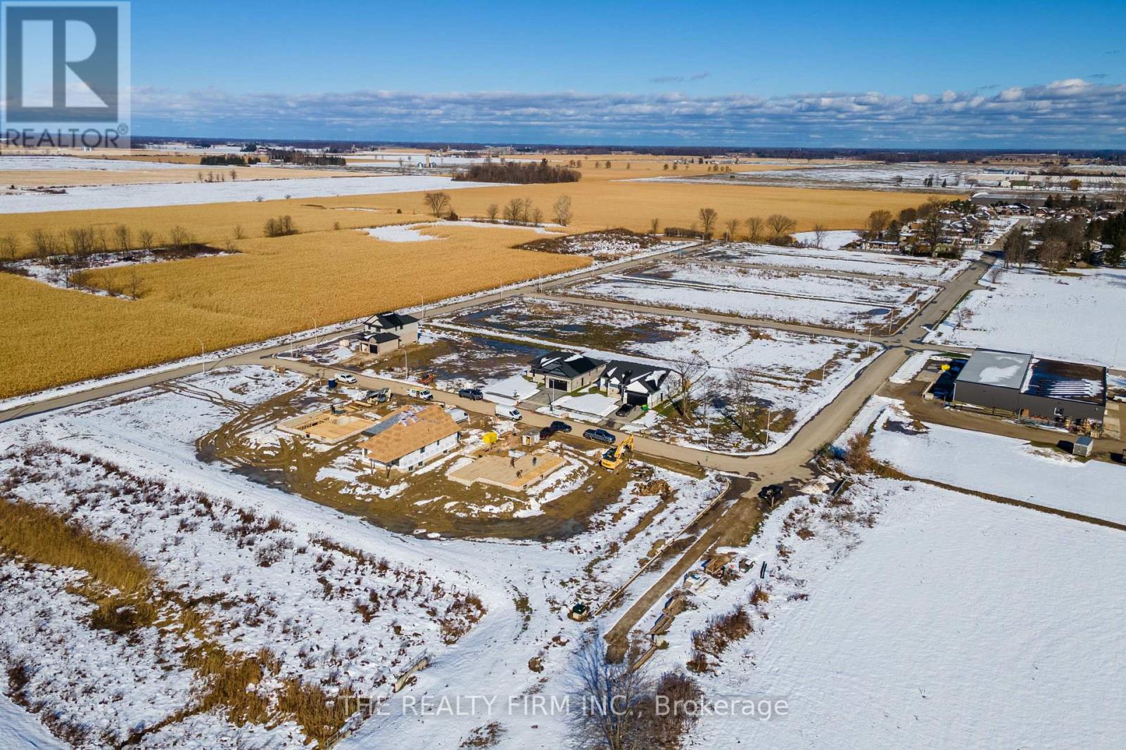 289 King Street, Southwest Middlesex, Ontario  N0L 1M0 - Photo 41 - X12641332