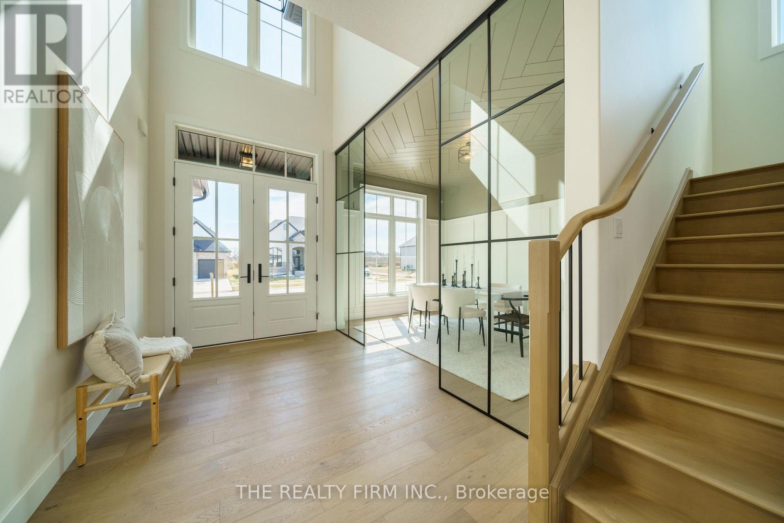 262 Harvest Lane, Thames Centre, Ontario  N0L 1G2 - Photo 3 - X12641380