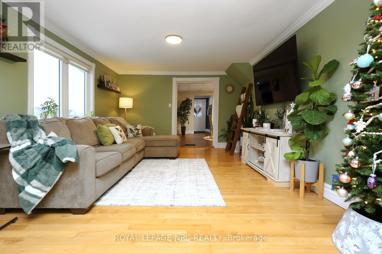 8190 Mud Street, Grimsby, Ontario  L0R 1M0 - Photo 14 - X12641254