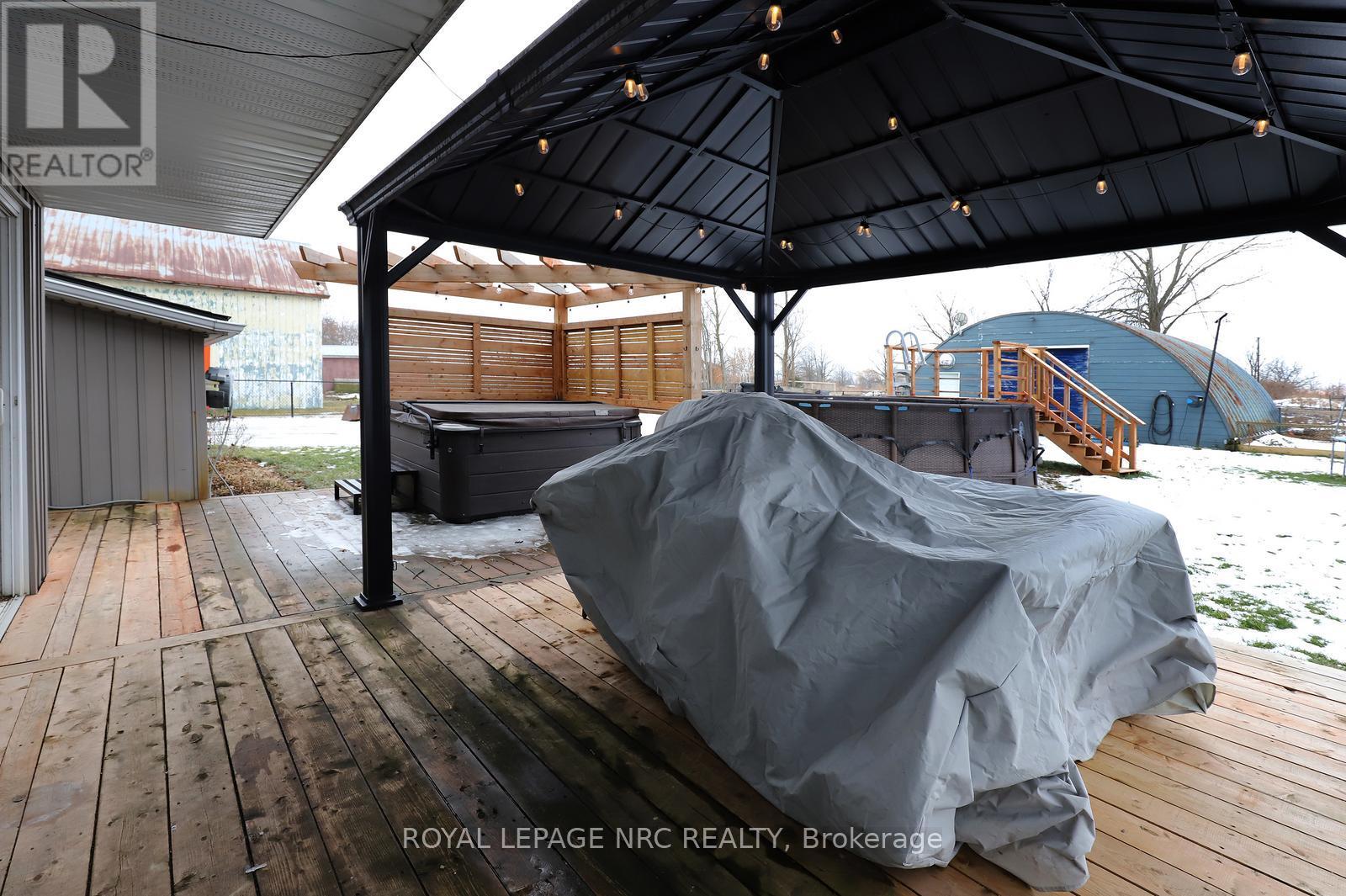 8190 Mud Street, Grimsby, Ontario  L0R 1M0 - Photo 36 - X12641254