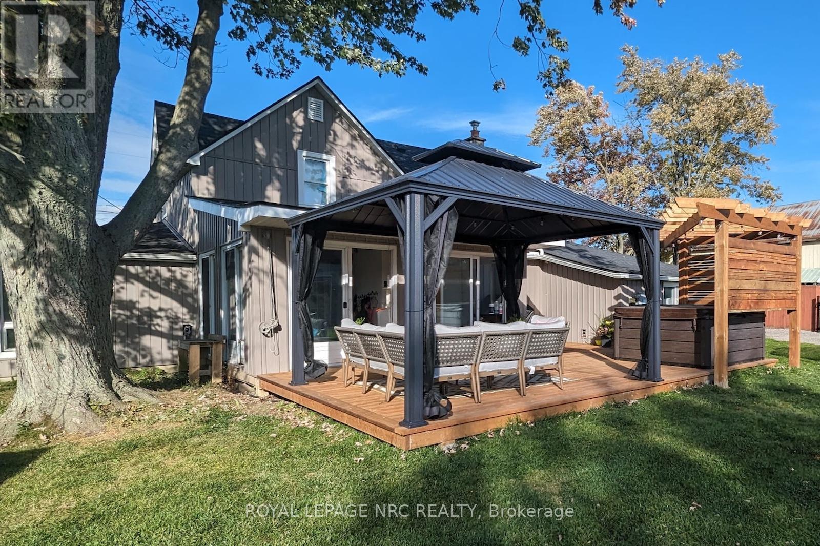 8190 Mud Street, Grimsby, Ontario  L0R 1M0 - Photo 43 - X12641254