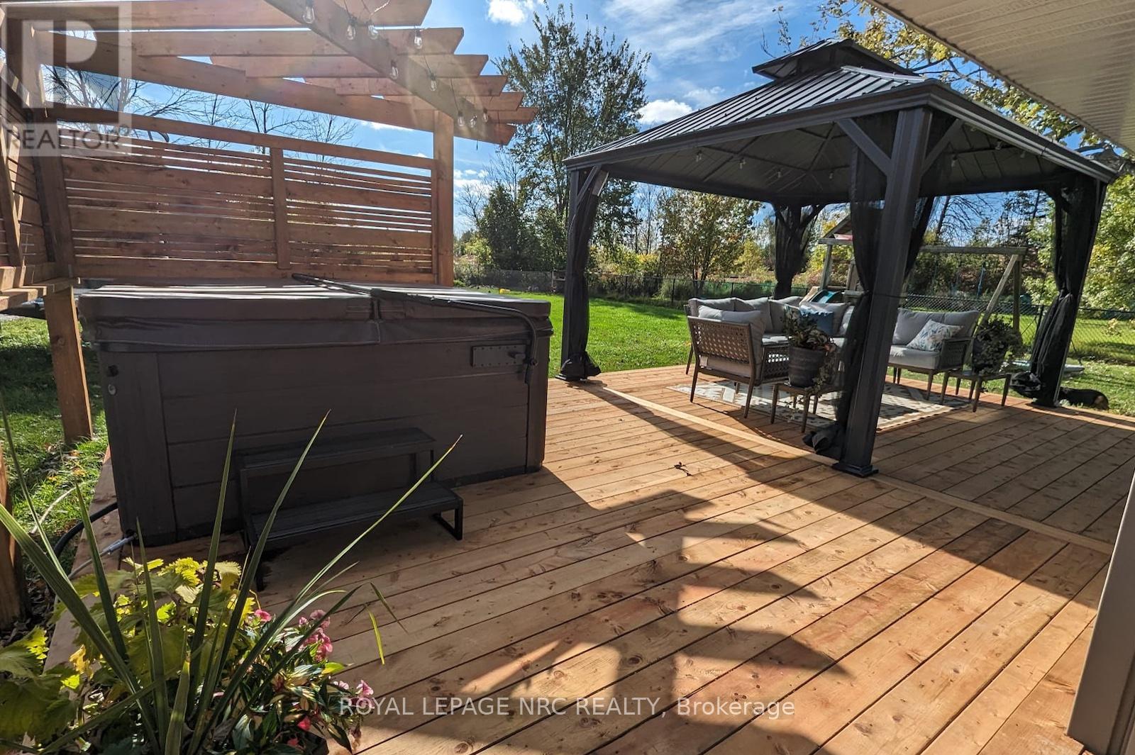 8190 Mud Street, Grimsby, Ontario  L0R 1M0 - Photo 47 - X12641254