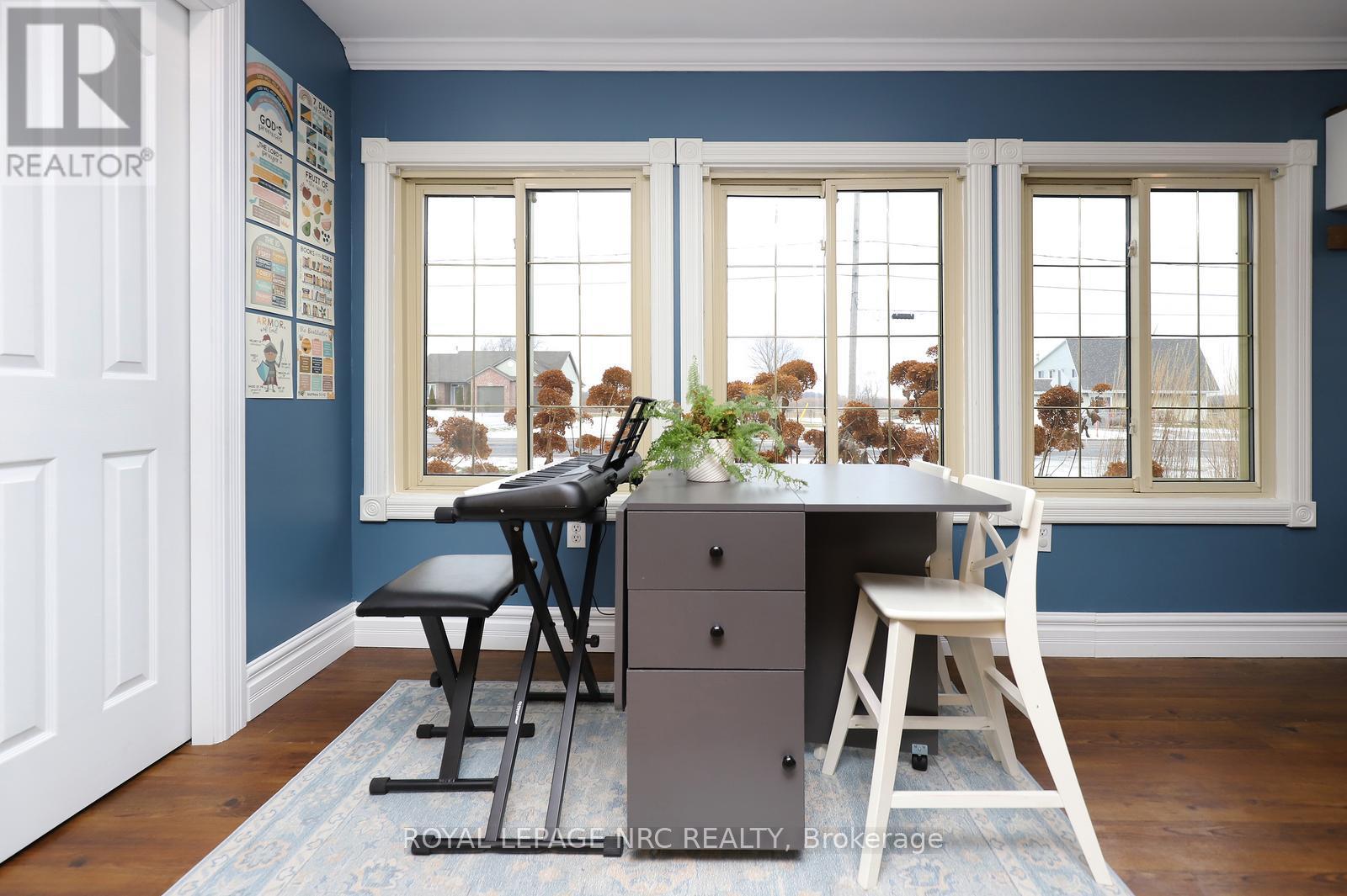 8190 Mud Street, Grimsby, Ontario  L0R 1M0 - Photo 7 - X12641254