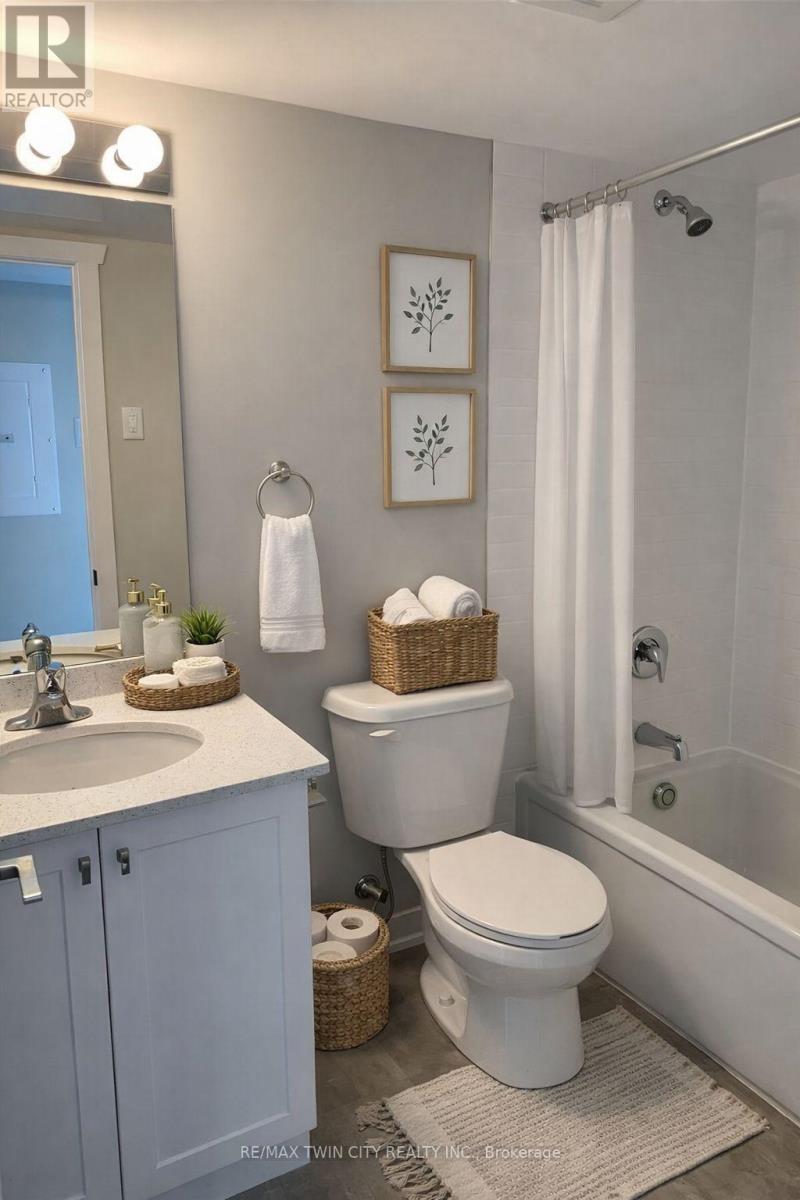 B5 - 1331 Countrystone Drive, Kitchener, Ontario  N2N 3R9 - Photo 6 - X12641262