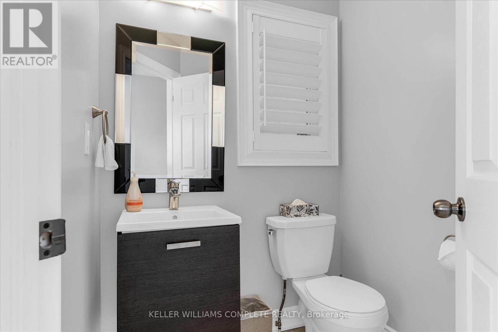 7703 Sycamore Drive, Niagara Falls, Ontario  L2H 0N6 - Photo 4 - X12641280