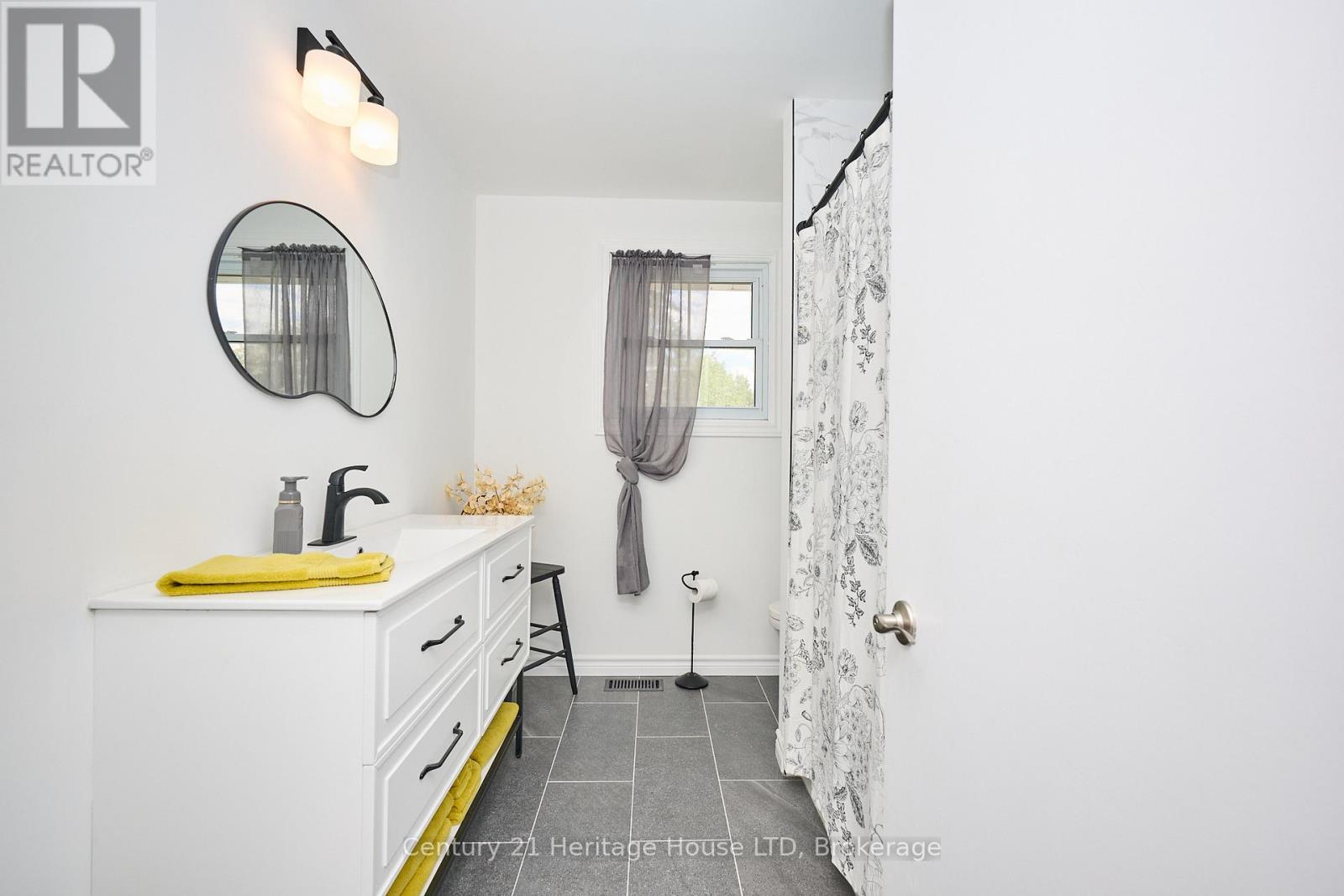 15 Malkin Avenue, Fort Erie, Ontario  L2A 5H9 - Photo 22 - X12610106