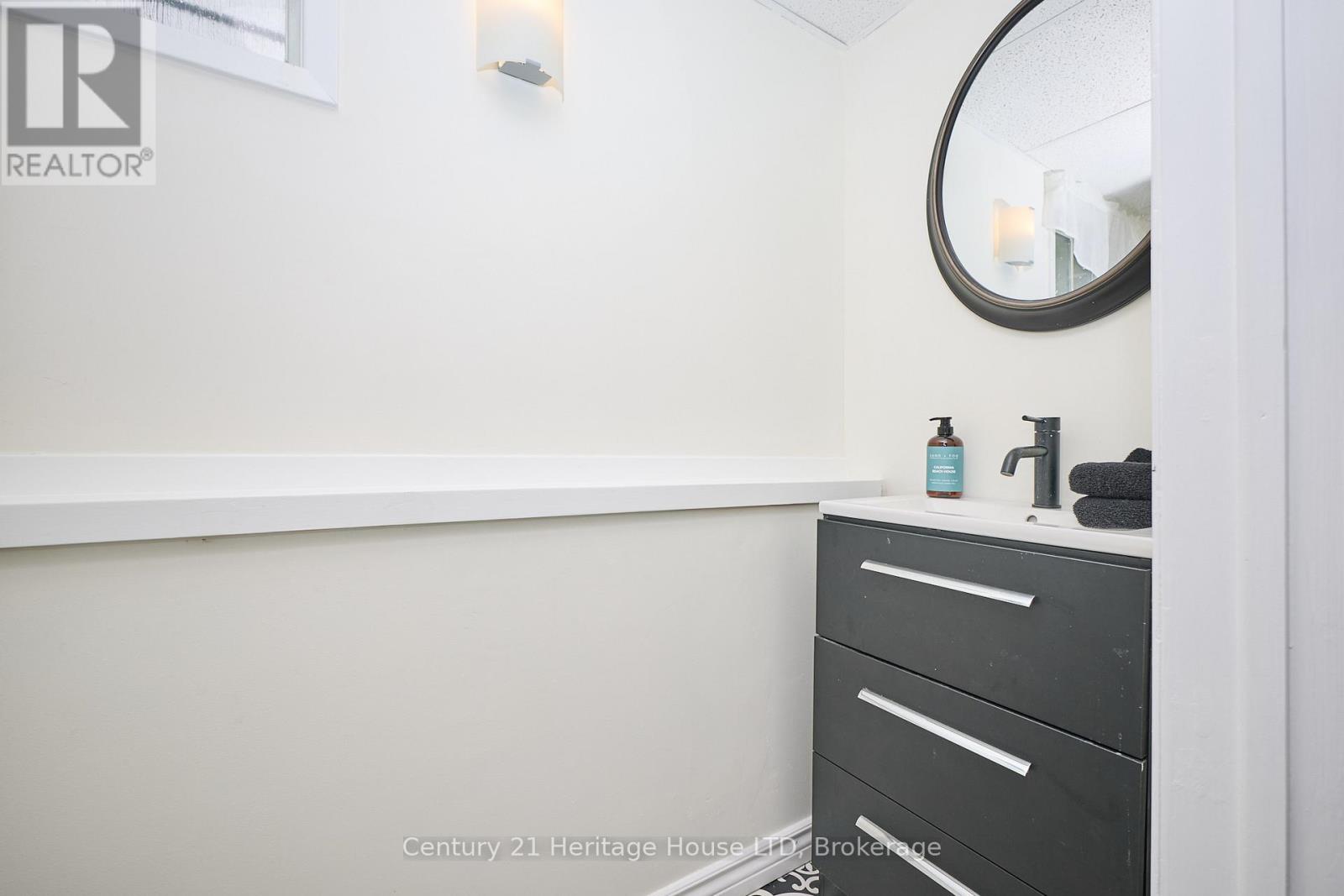 15 Malkin Avenue, Fort Erie, Ontario  L2A 5H9 - Photo 29 - X12610106