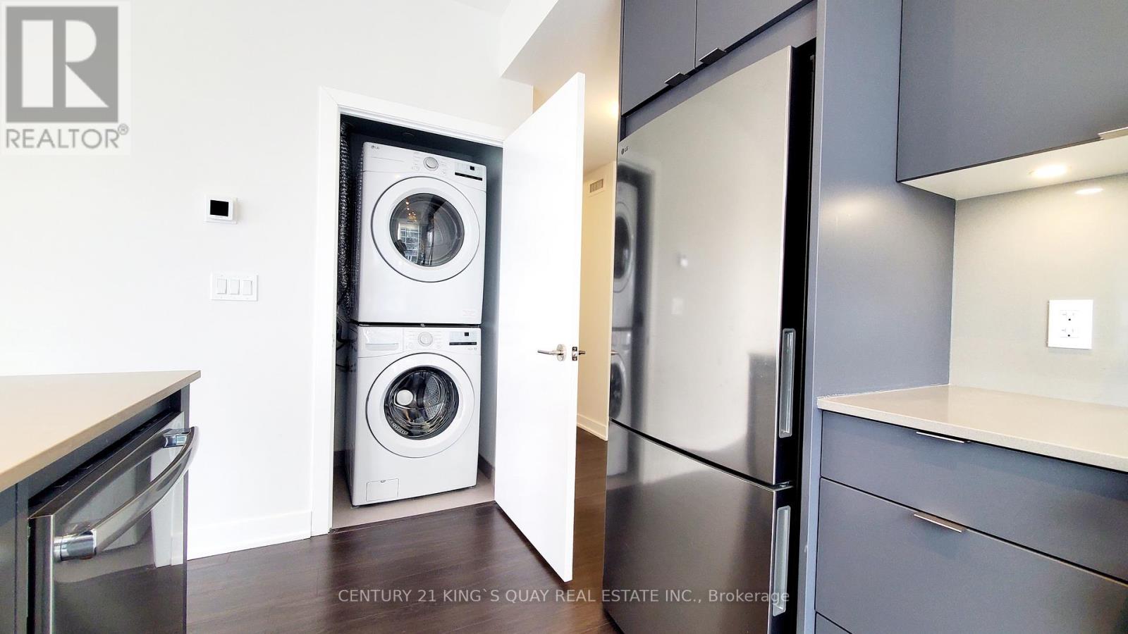 3201 - 4130 Parkside Village Drive, Mississauga, Ontario  L5B 3M8 - Photo 14 - W12483330