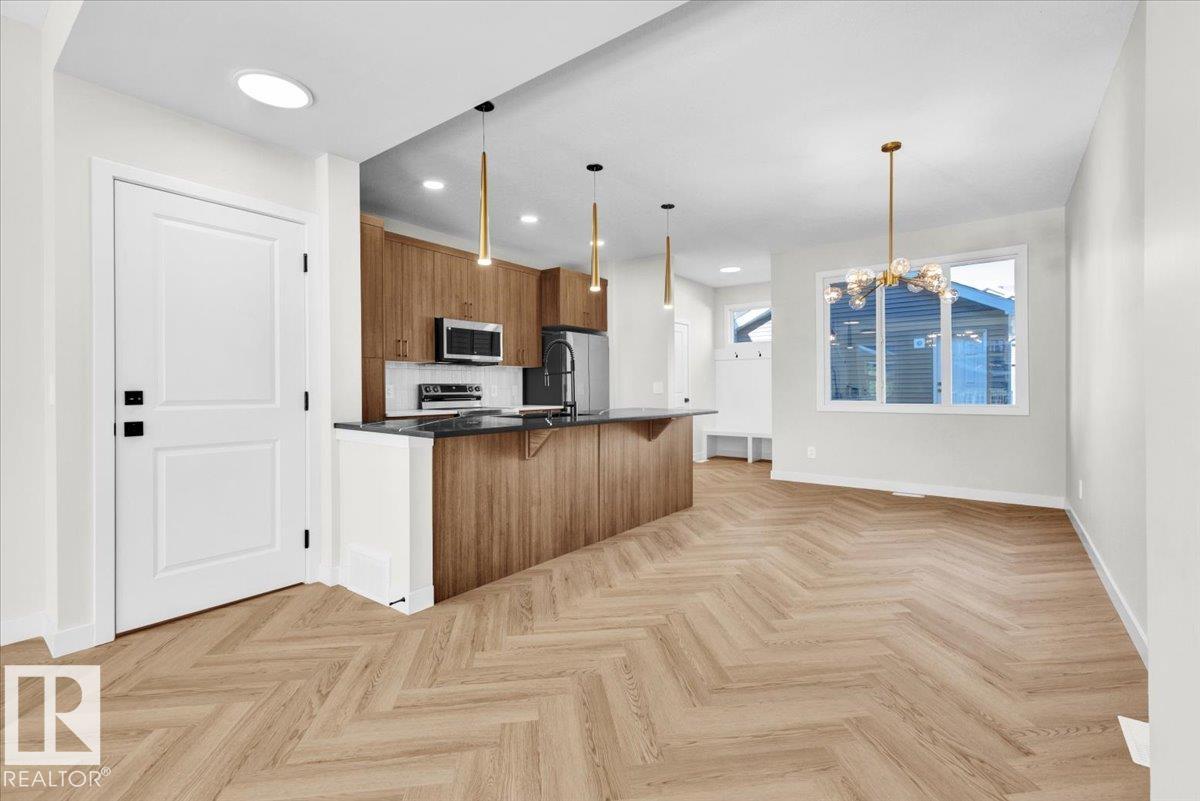 1325 Keswick Dr Sw, Edmonton, Alberta  T6W 4V8 - Photo 7 - E4468367