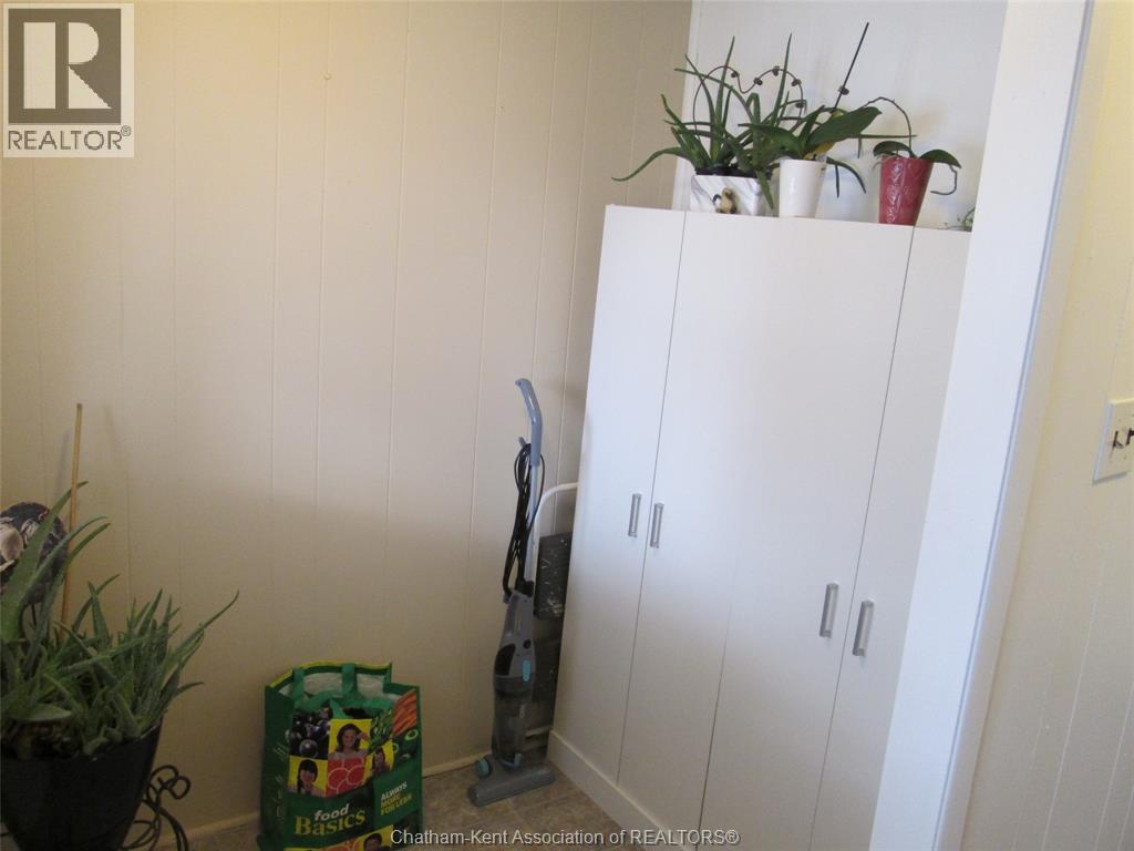 30 Regency Drive, Chatham, Ontario  N7L 4E8 - Photo 5 - 25031812