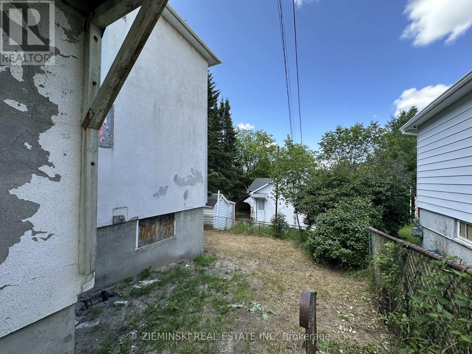 465 Pine Street S, Timmins, Ontario  P4N 2L5 - Photo 2 - T12641322