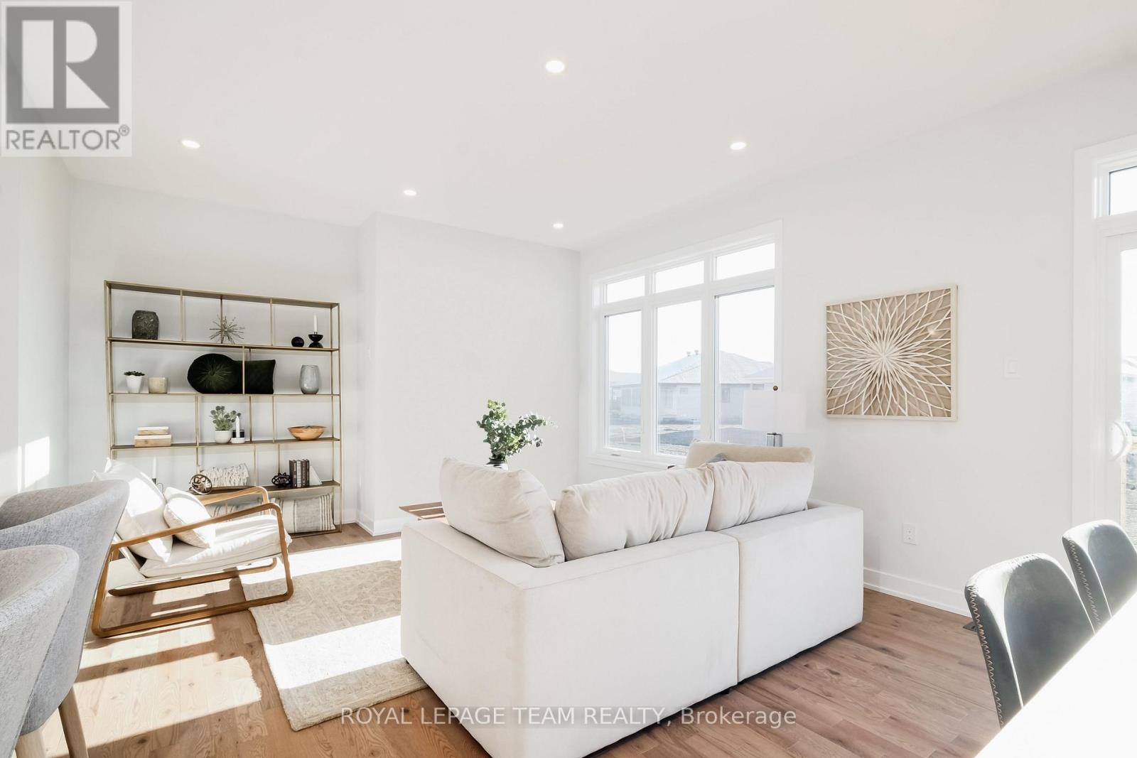 1064 Moore Street, Brockville, Ontario  K6V 0H2 - Photo 6 - X12641346