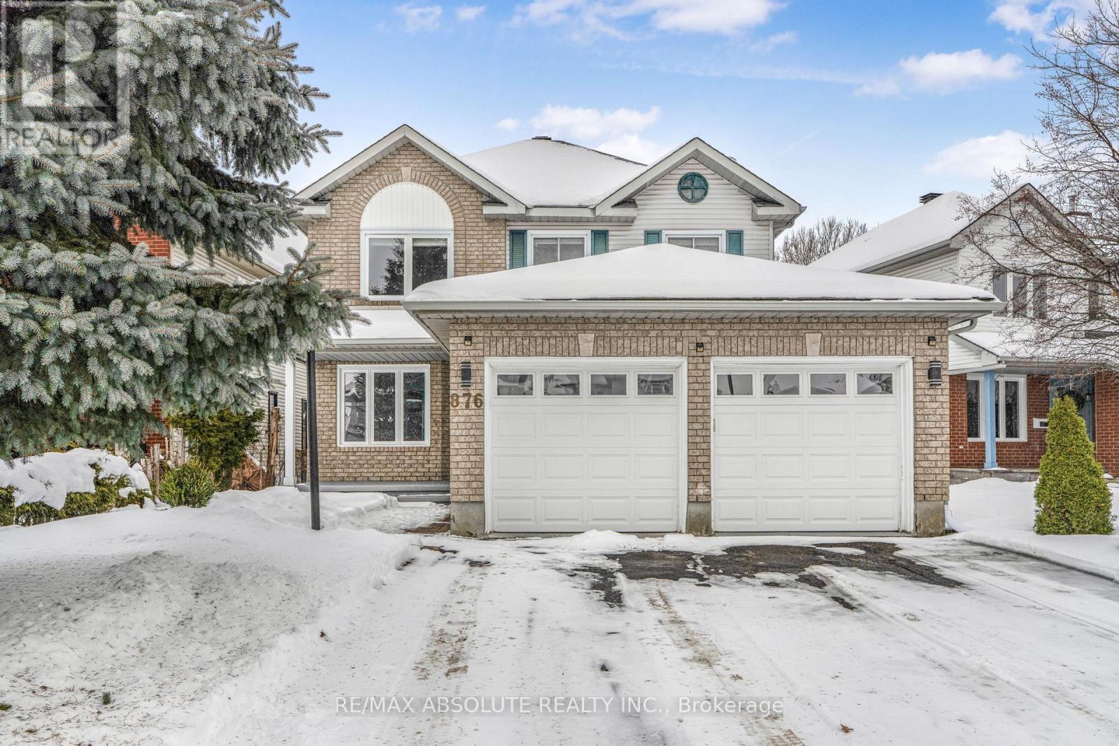 876 CLEARCREST CRESCENT, Ottawa, Ontario
