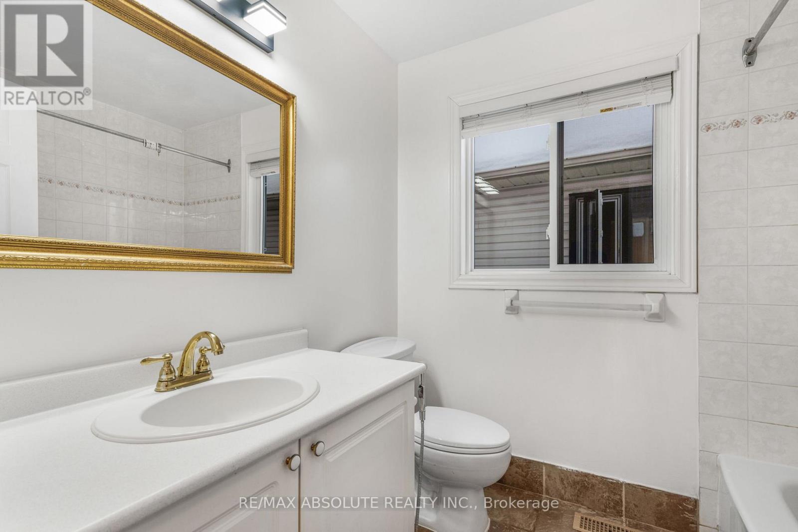 876 Clearcrest Crescent, Ottawa, Ontario  K4A 3E6 - Photo 27 - X12641354