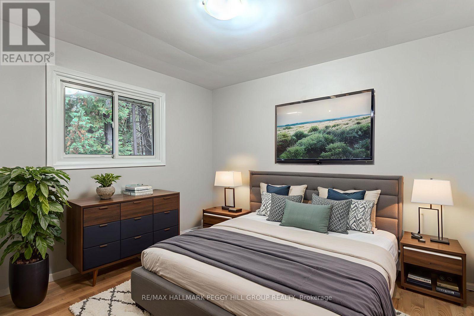 537 Huronia Road, Barrie, Ontario  L4N 8X3 - Photo 13 - S12457458