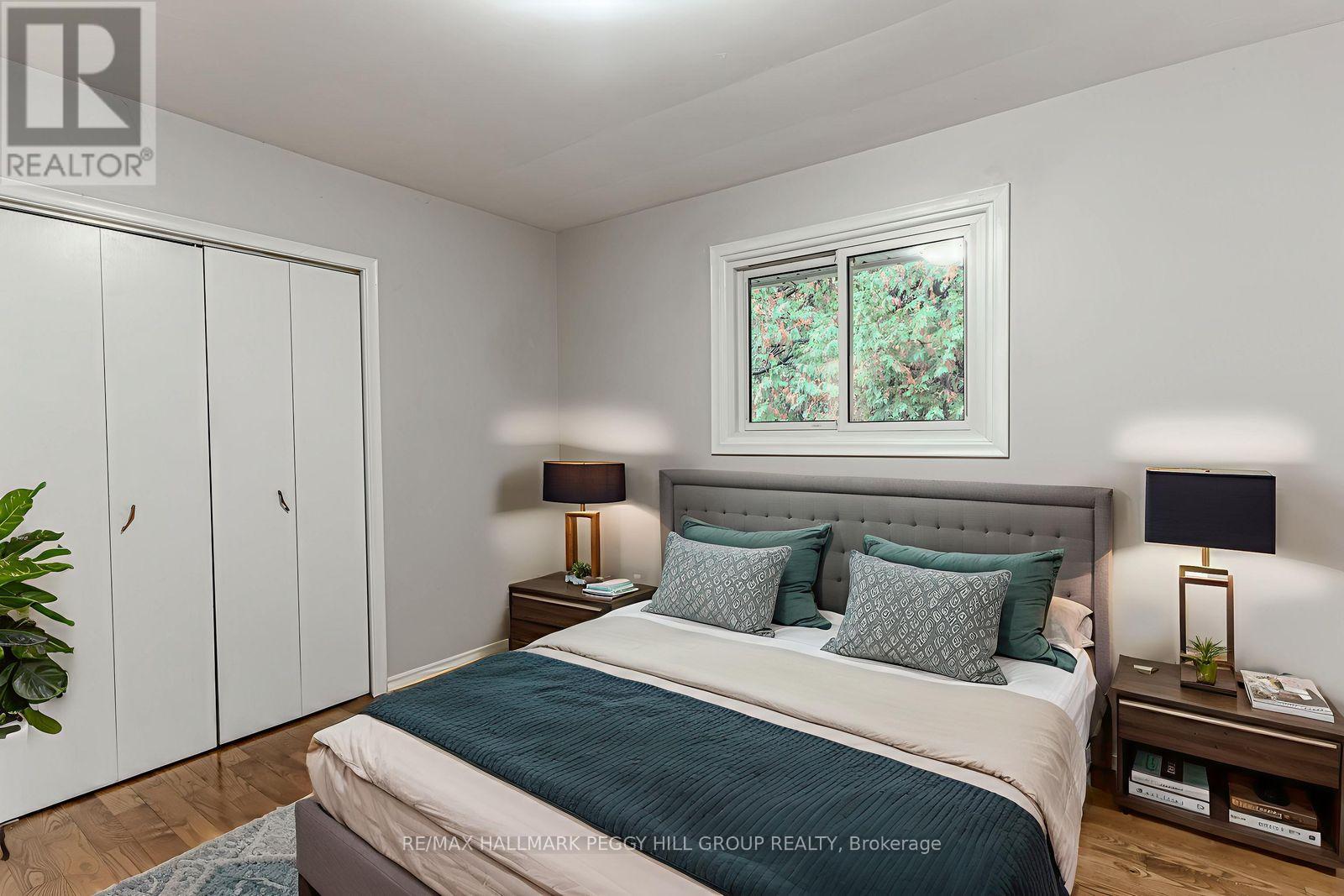 537 Huronia Road, Barrie, Ontario  L4N 8X3 - Photo 12 - S12457458