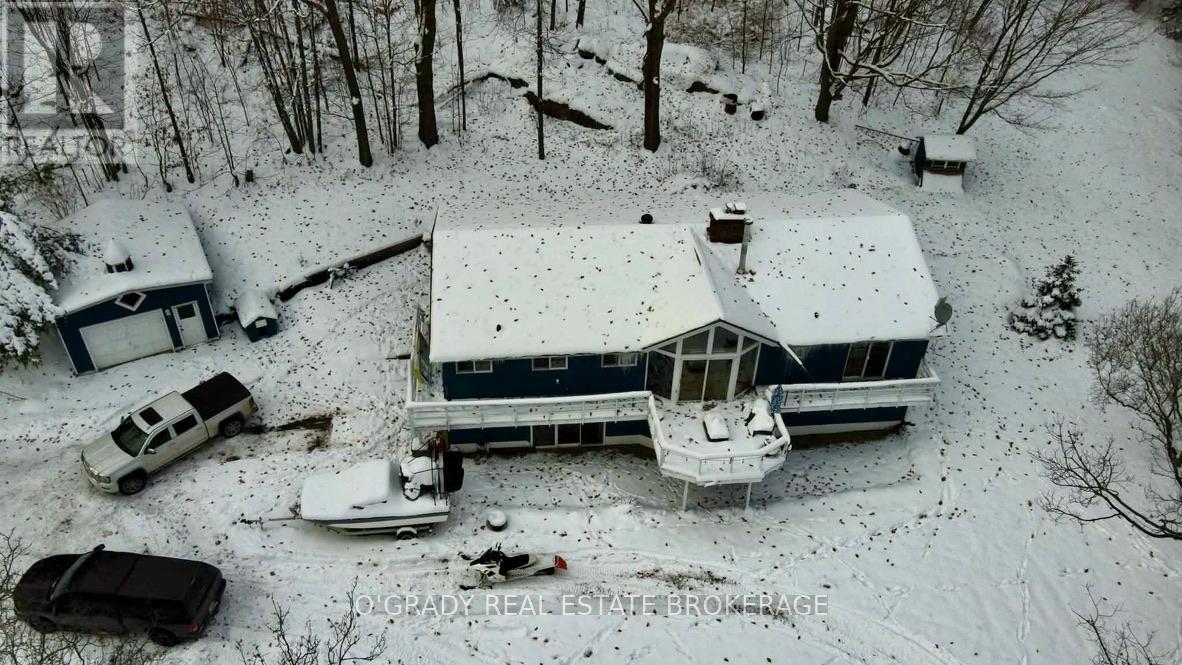 2 Pooles Resort Road, Leeds And The Thousand Islands, Ontario  K0E 1R0 - Photo 10 - X12641368