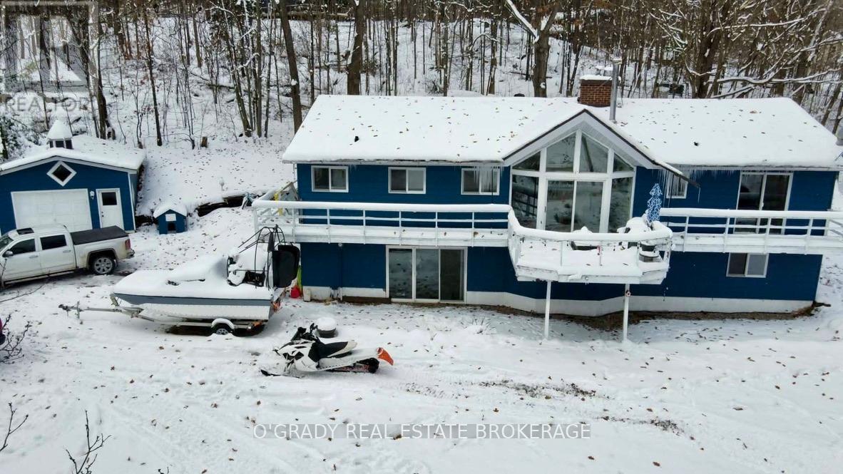 2 Pooles Resort Road, Leeds And The Thousand Islands, Ontario  K0E 1R0 - Photo 11 - X12641368