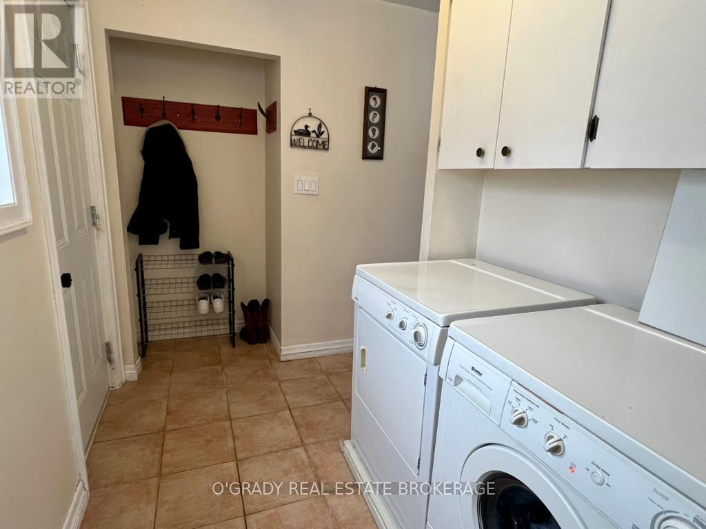 2 Pooles Resort Road, Leeds And The Thousand Islands, Ontario  K0E 1R0 - Photo 16 - X12641368