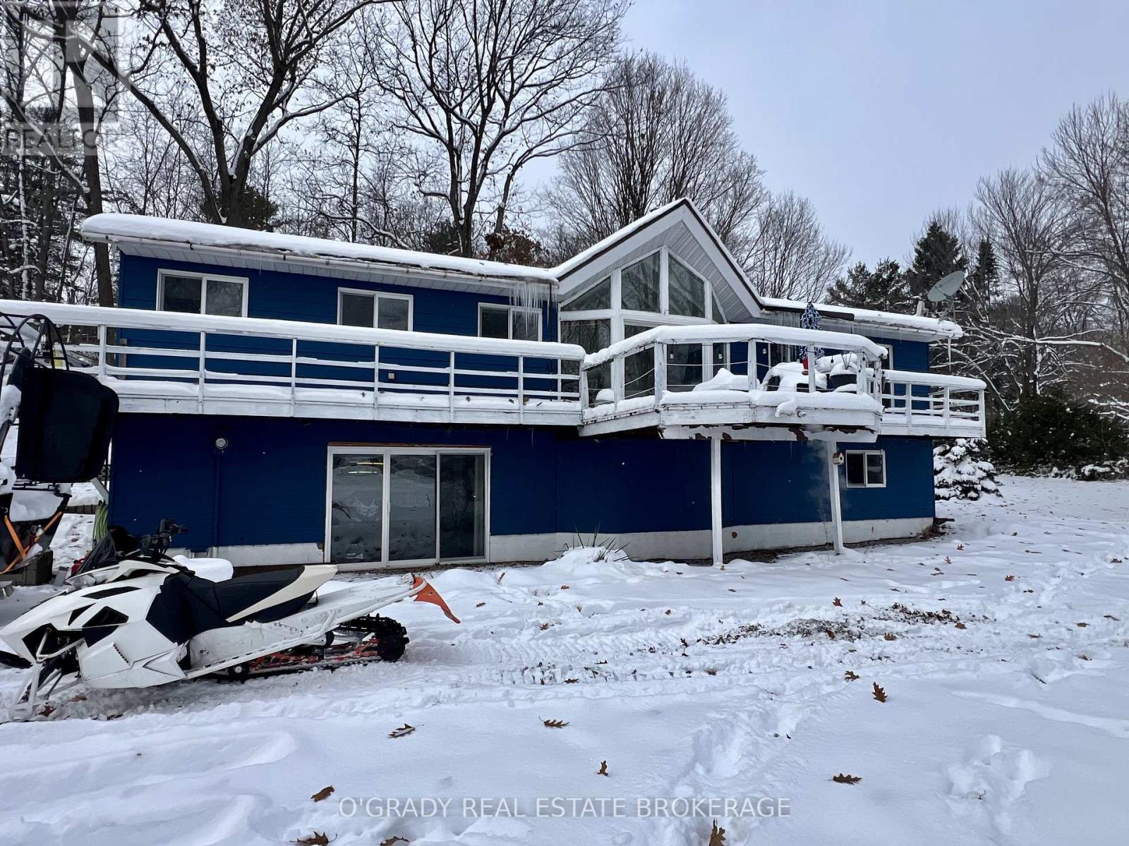 2 Pooles Resort Road, Leeds And The Thousand Islands, Ontario  K0E 1R0 - Photo 2 - X12641368