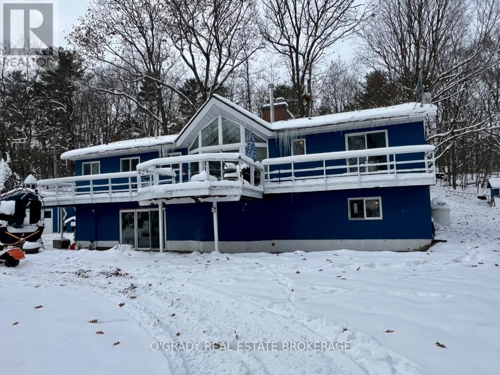 2 Pooles Resort Road, Leeds And The Thousand Islands, Ontario  K0E 1R0 - Photo 3 - X12641368