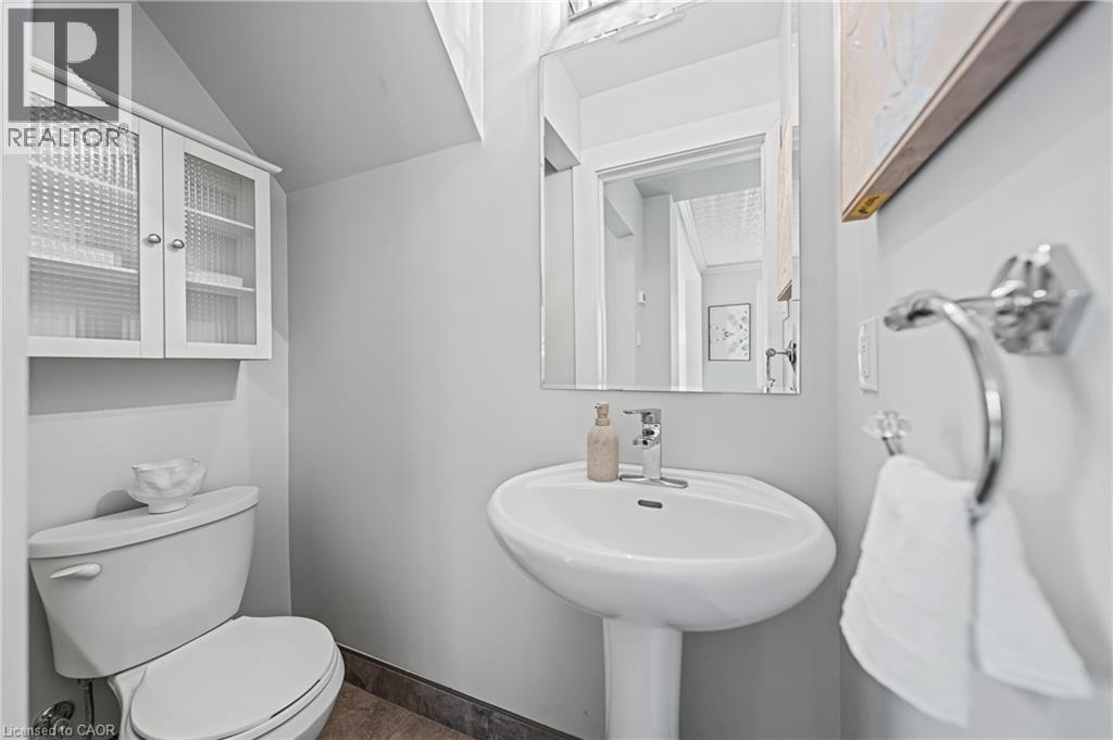 11 Heins Avenue, Kitchener, Ontario N2G 1Z7 - Photo 24 - 40794470