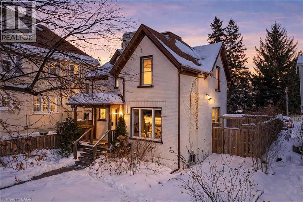 11 Heins Avenue, Kitchener, Ontario N2G 1Z7 - Photo 5 - 40794470