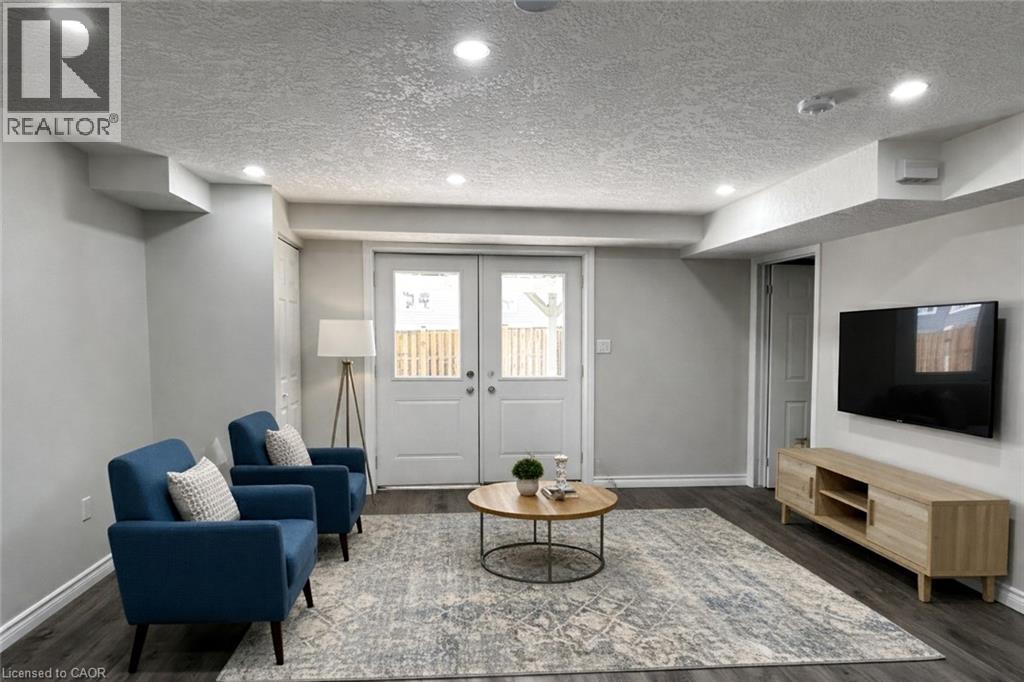 26 Watervale Drive, Kitchener, Ontario  N2A 0E9 - Photo 2 - 40794418