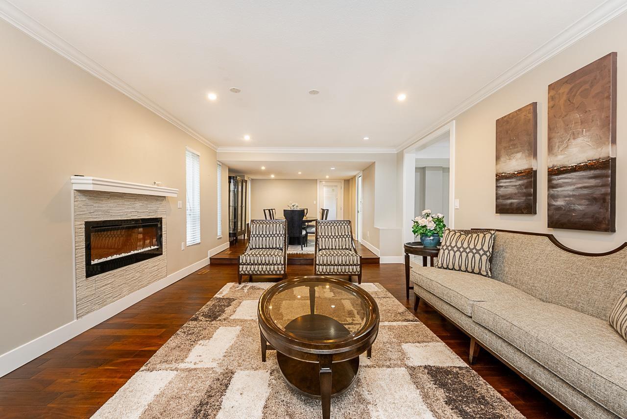 10816 80 Avenue, Delta, British Columbia  V4C 4C2 - Photo 4 - R3067673