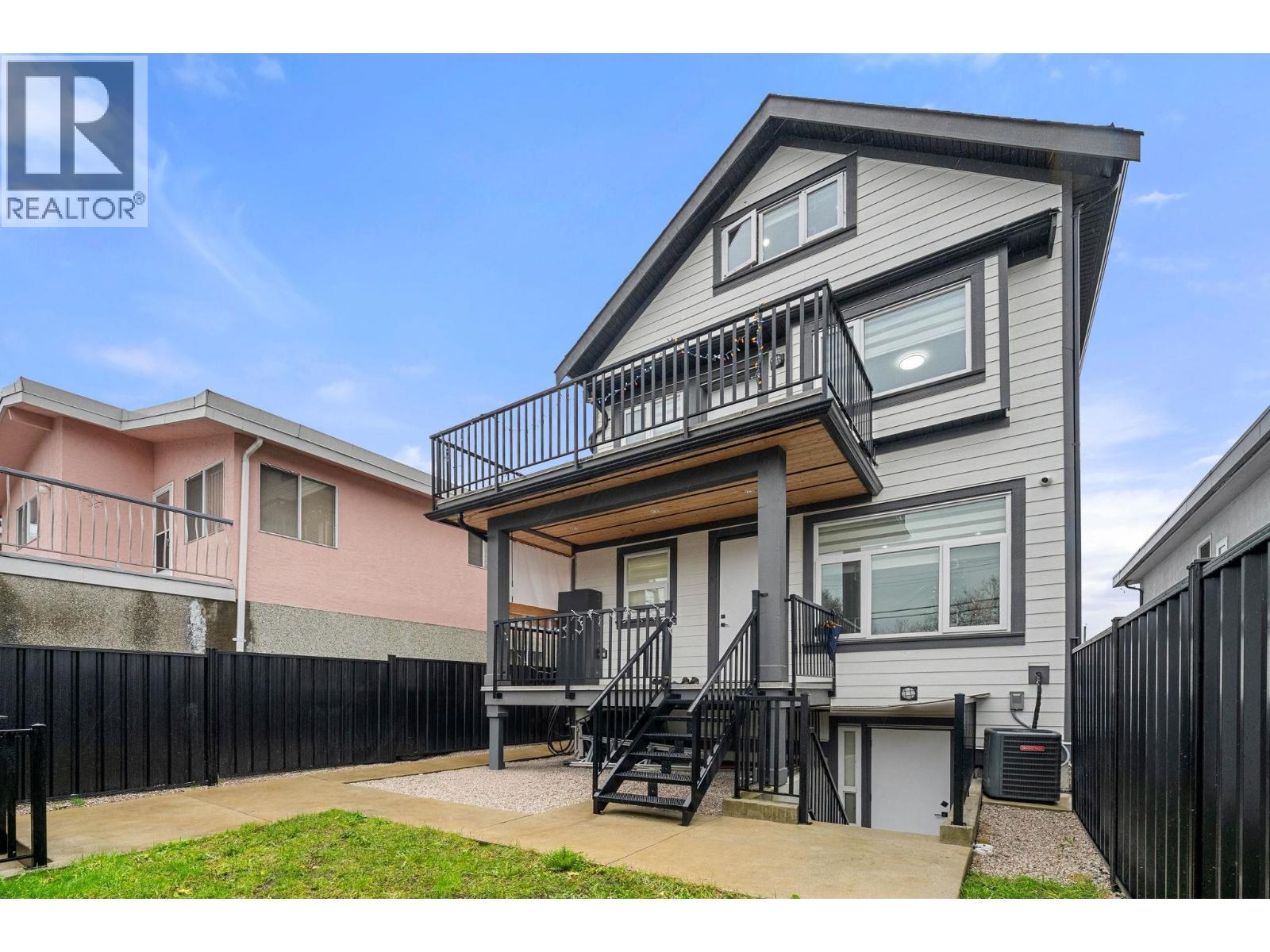 6749 Knight Street, Vancouver, British Columbia V5P 2W4 - Photo 1 - R3057516