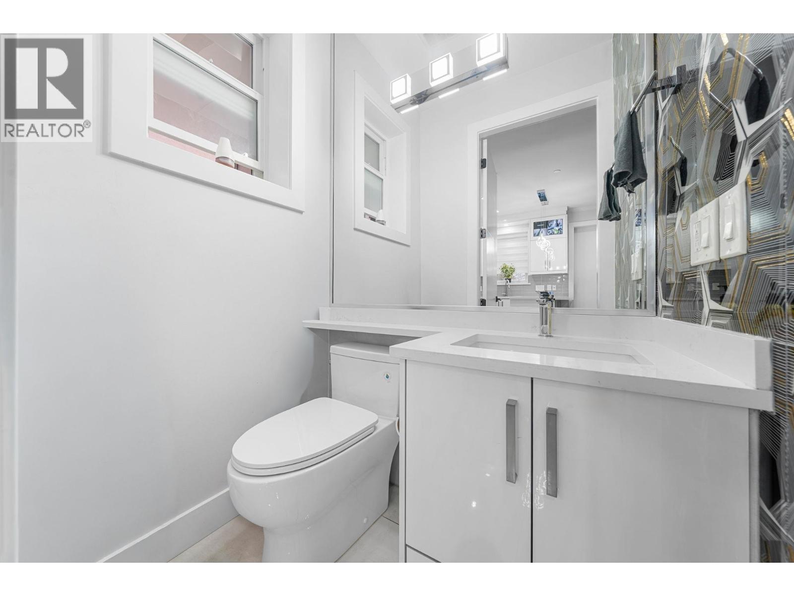 6749 Knight Street, Vancouver, British Columbia V5P 2W4 - Photo 16 - R3057516