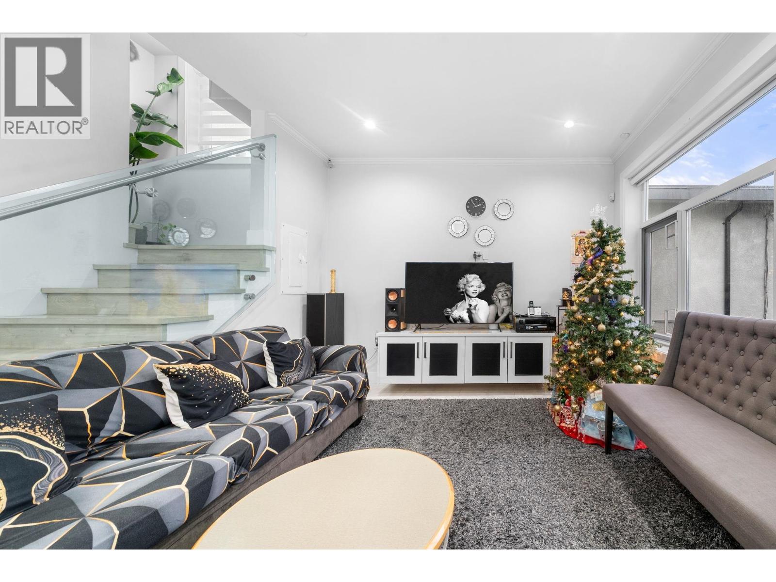 6749 Knight Street, Vancouver, British Columbia V5P 2W4 - Photo 8 - R3057516