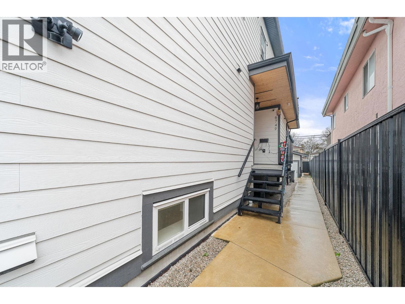 6749 Knight Street, Vancouver, British Columbia V5P 2W4 - Photo 37 - R3057516