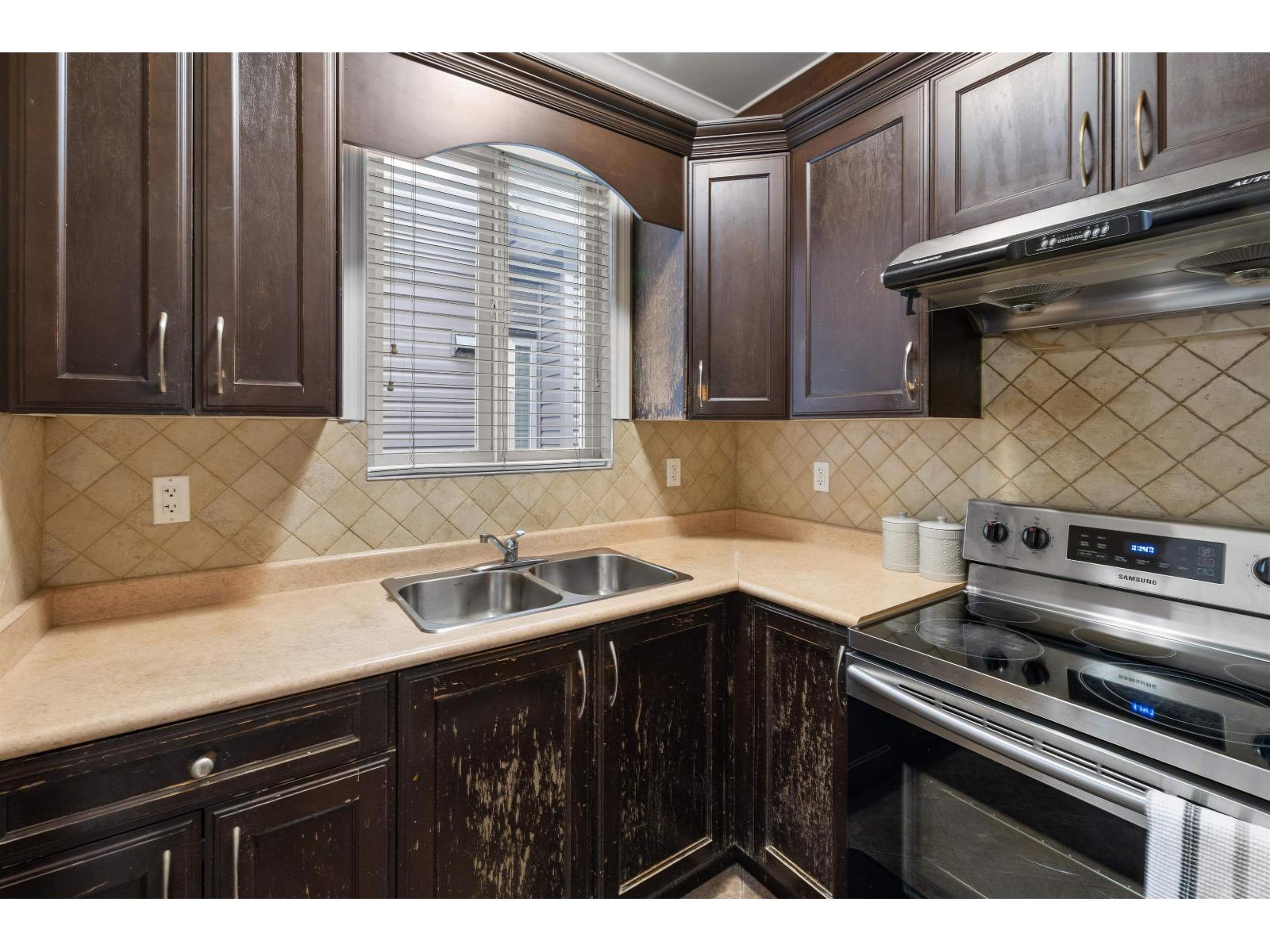 14855 71 Avenue, Surrey, British Columbia V3S 0X3 - Photo 9 - R3074405