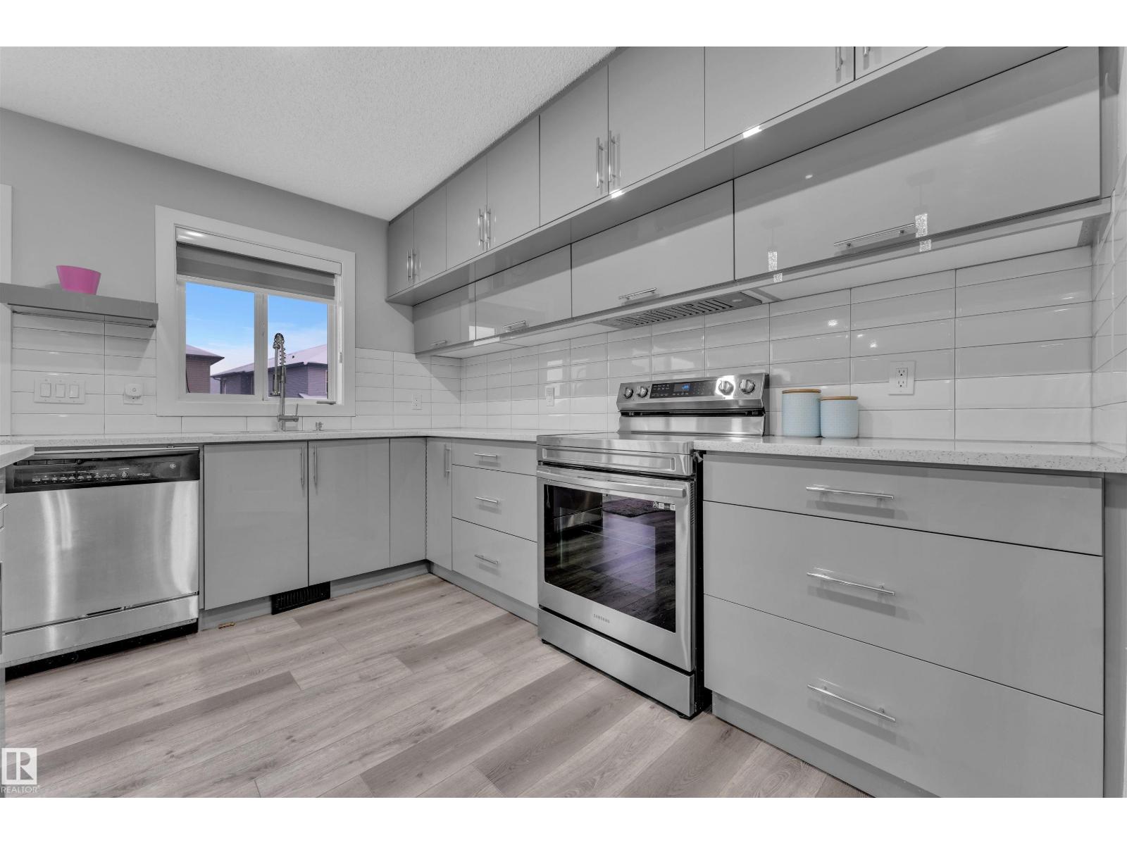 3415 25 Street Nw, Edmonton, Alberta  T6T 0B1 - Photo 20 - E4468368