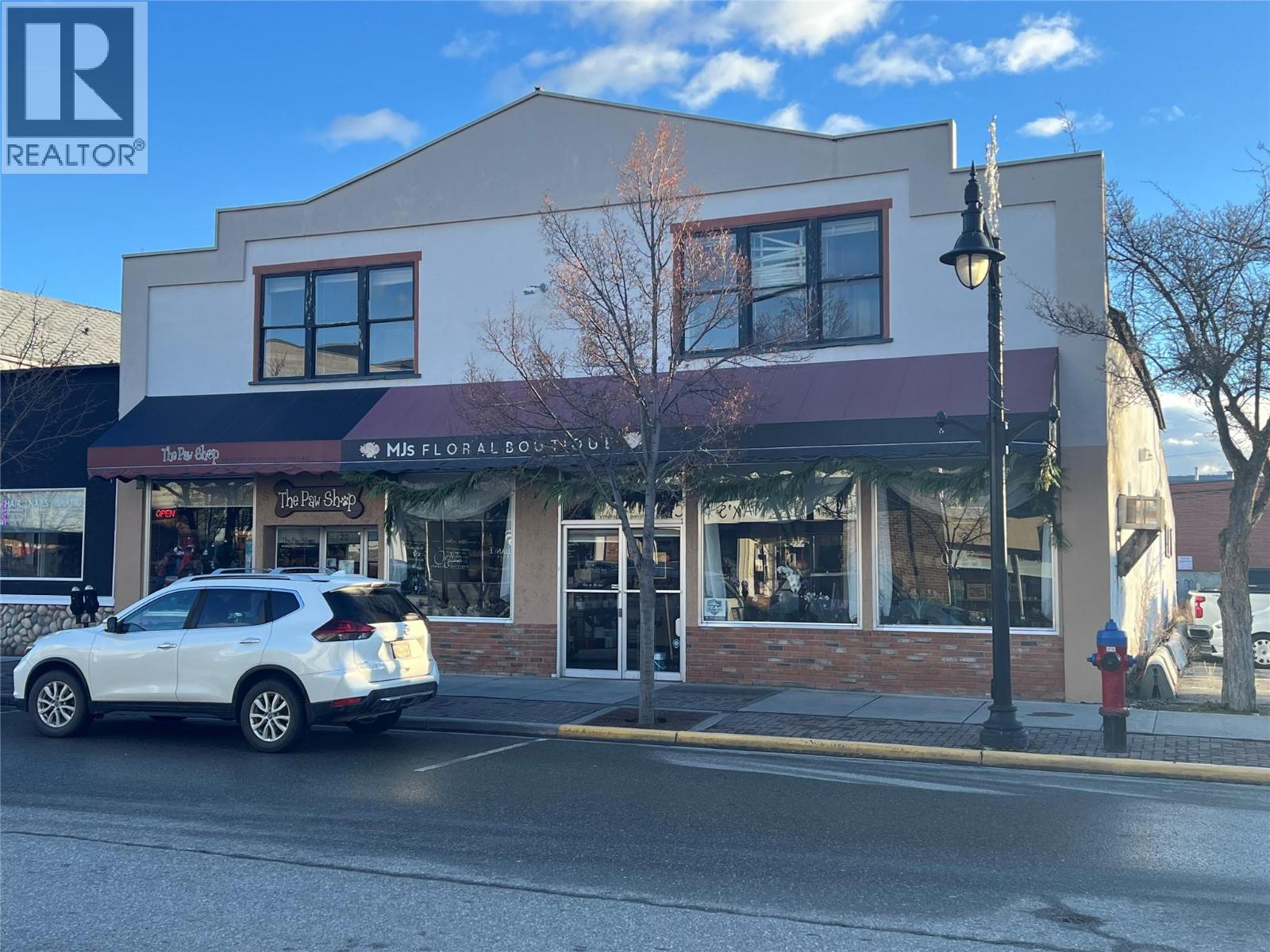 24 10th Avenue S, Cranbrook, British Columbia  V1C 2M8 - Photo 1 - 10371283