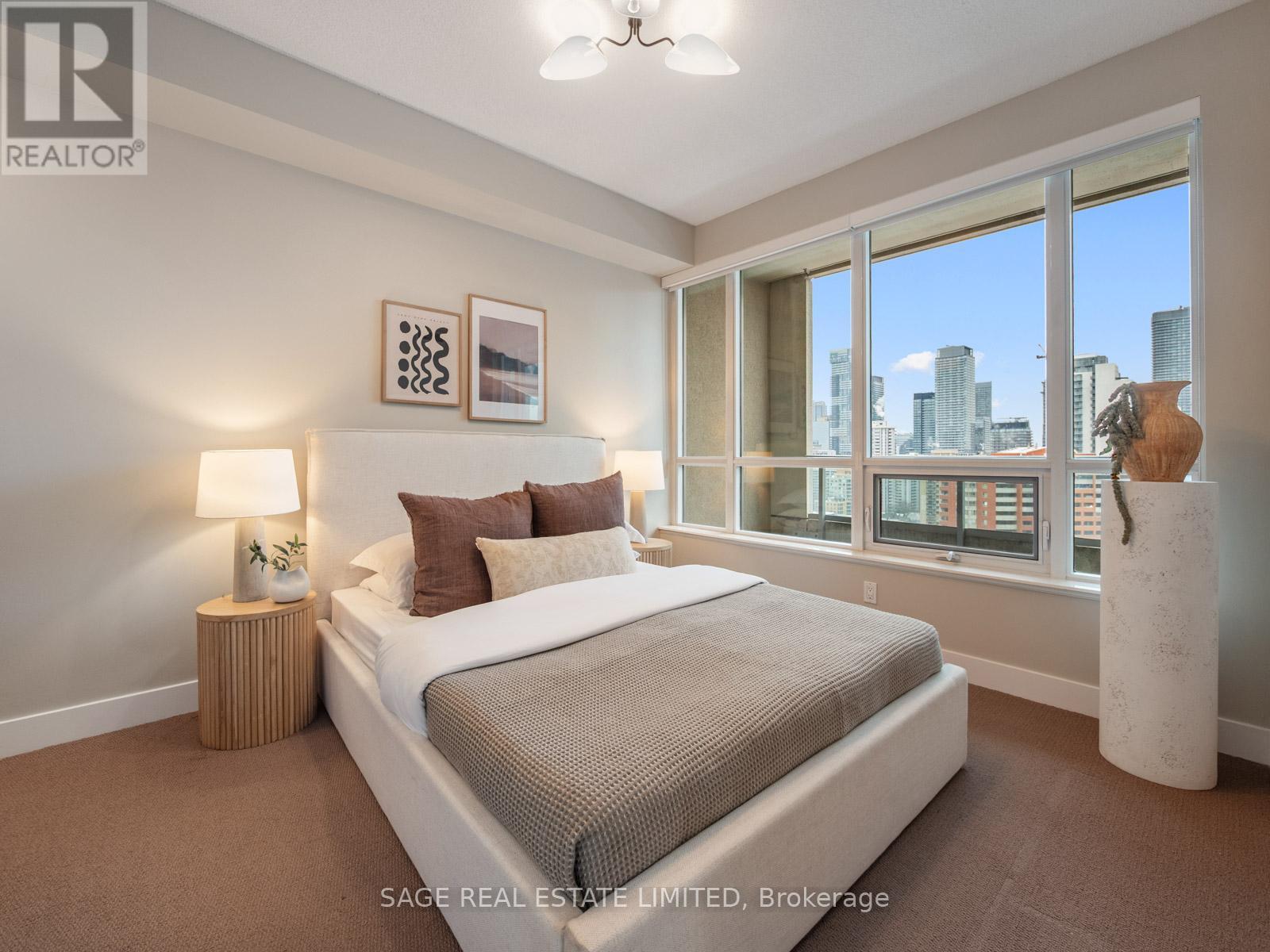 1701 - 120 Homewood Avenue, Toronto, Ontario  M4Y 2J3 - Photo 11 - C12641292