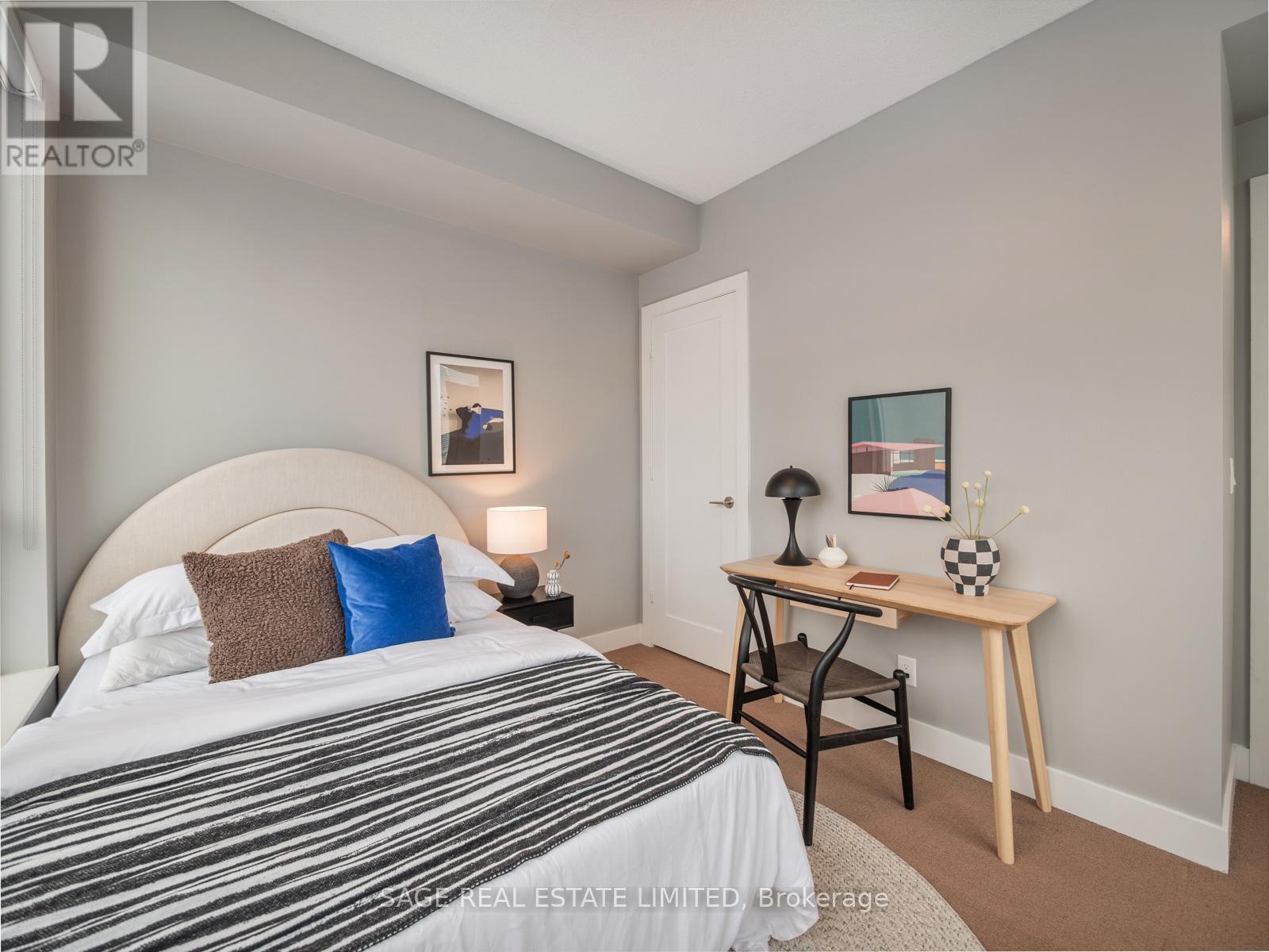 1701 - 120 Homewood Avenue, Toronto, Ontario  M4Y 2J3 - Photo 19 - C12641292