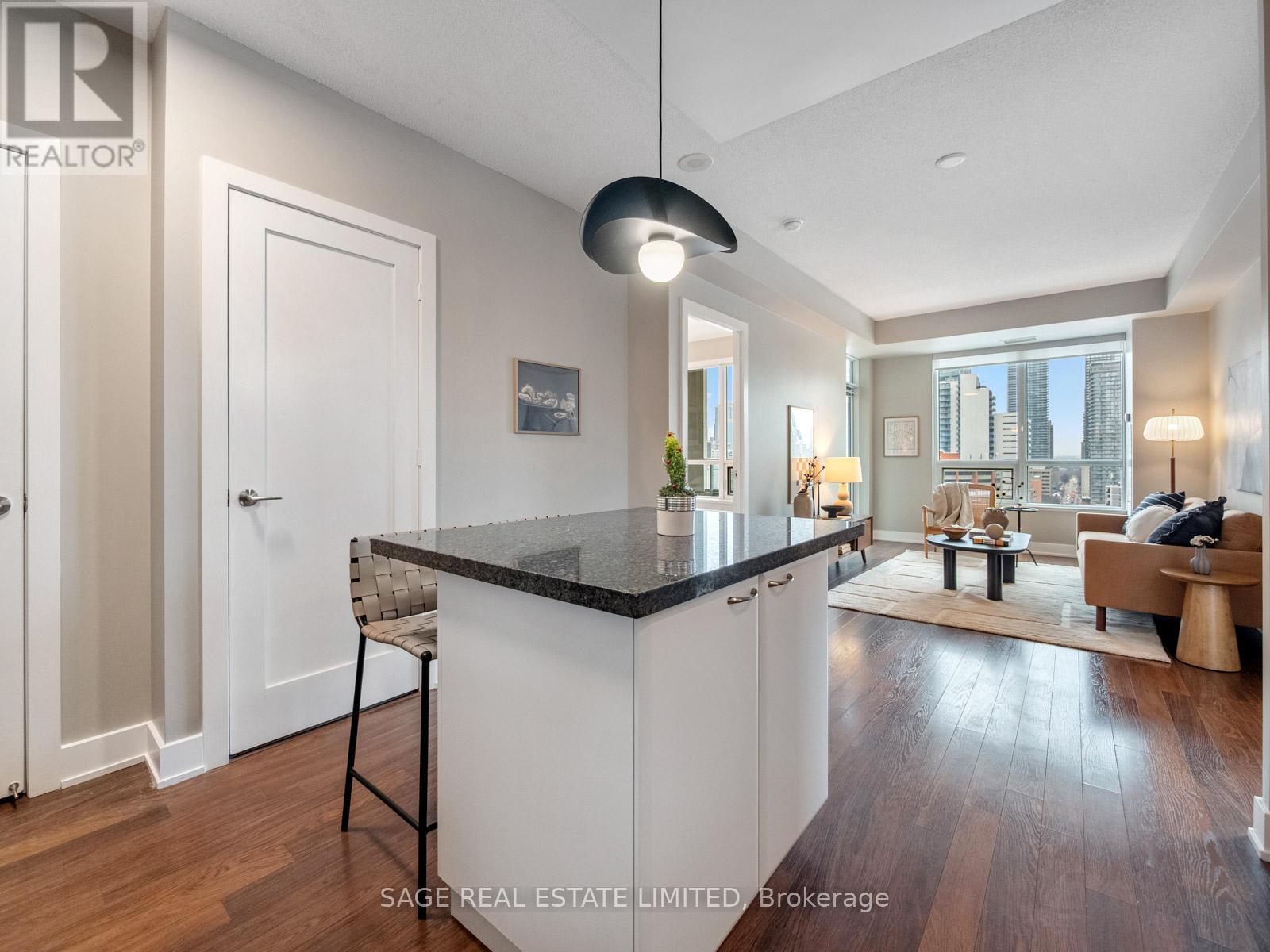 1701 - 120 Homewood Avenue, Toronto, Ontario  M4Y 2J3 - Photo 7 - C12641292